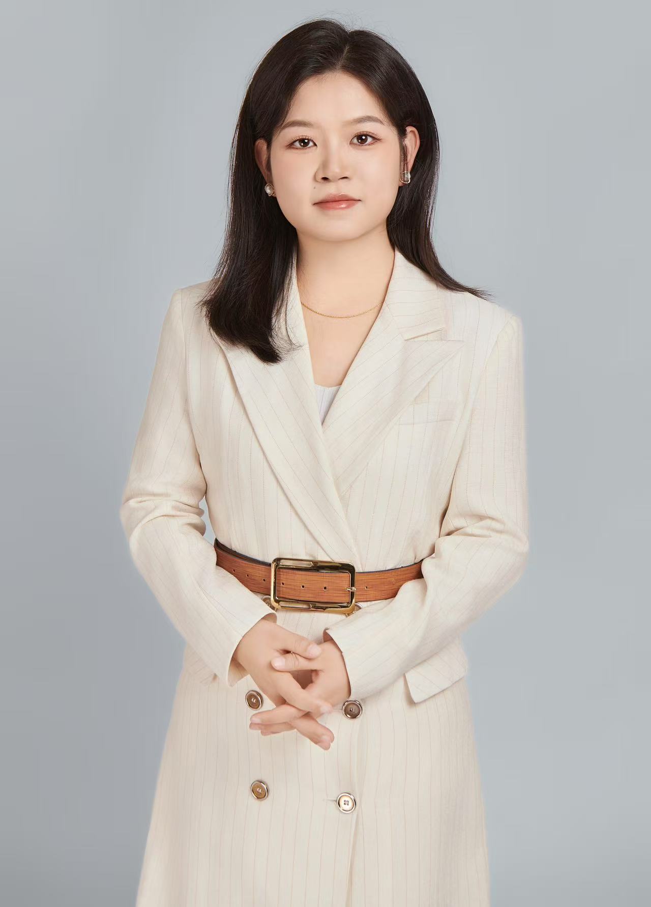 李玲